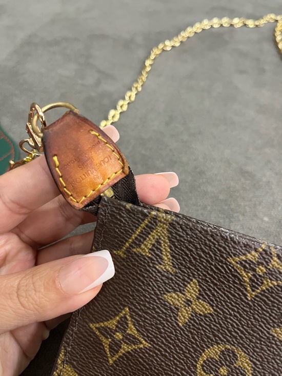 Louis Vuitton - Picture 12 of 13